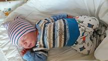 Samuel Jaššo se narodil 18. ledna 2021 v 6:08 v rakovnické porodnici s porodní váhou 2790 g a 46 cm. V Rakovníku bude bydlet s maminkou Denisou Zedníkovou, tatínkem Janem Jaššem a bratrem Sebastiánkem (4).