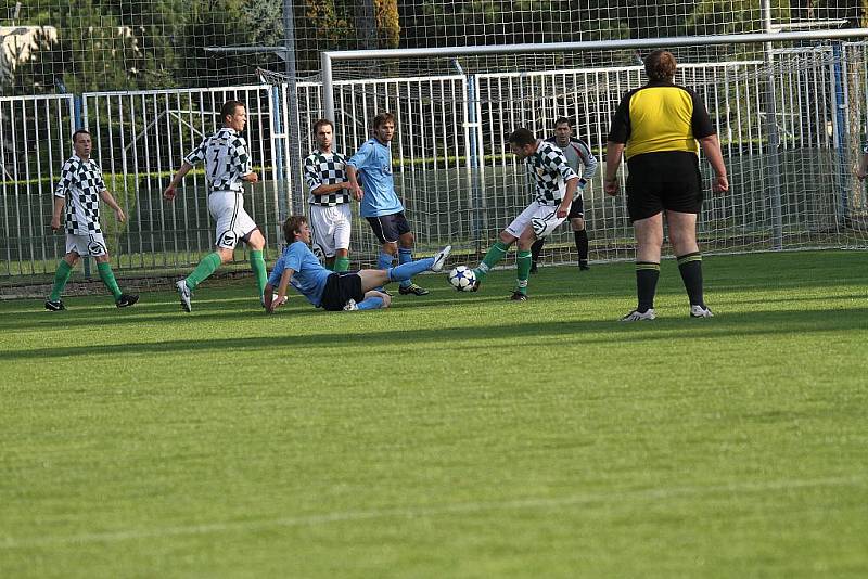 Slovan Kladno - SK Družec 2:1 (0:1), OP -  hráno 5.9.2010