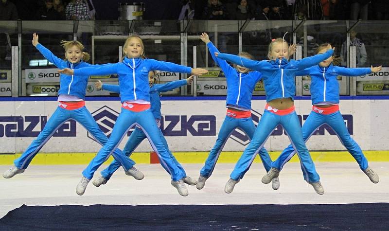 Přestávkové vystoupení // Kladno - Zlín 1:4, ELH 18. 11. 2012