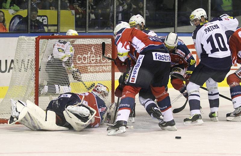 HC Rytíři Kladno - HC ČSOB Pojišťovna Pardubice 1:4,  ELH 2013/14, hráno 1.11. 2013