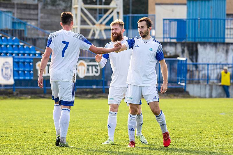 V divizním derby mezi Kladnem a Slaným se body dělily po remíze 2:2.