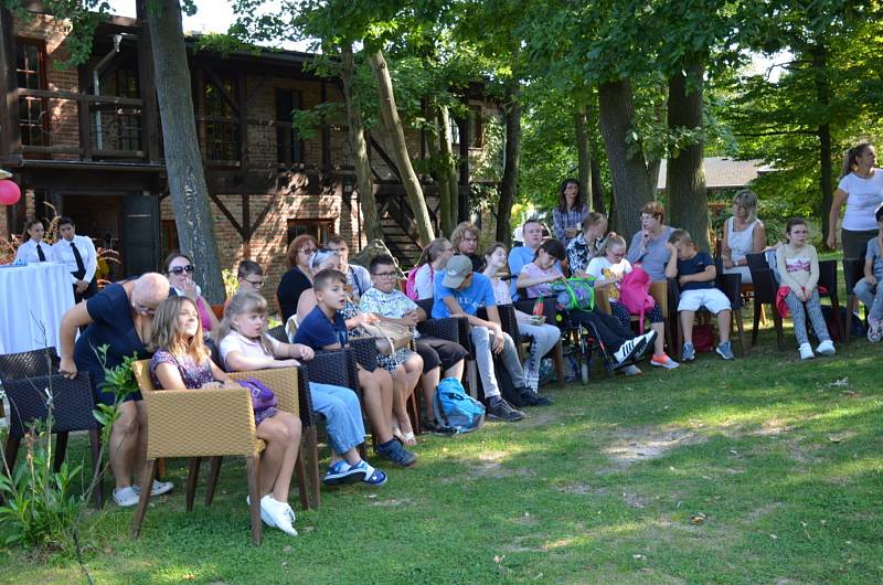 V Botanice se uskutečnil charitativní golfový turnaj pro Slunce.