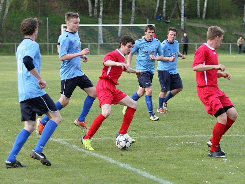 Zlonice potvrdily v Družci čelo tabulky .. ./ SK Družec - SK Zlonice 1:2, OP, okr. Kladno, 19. 4. 2014