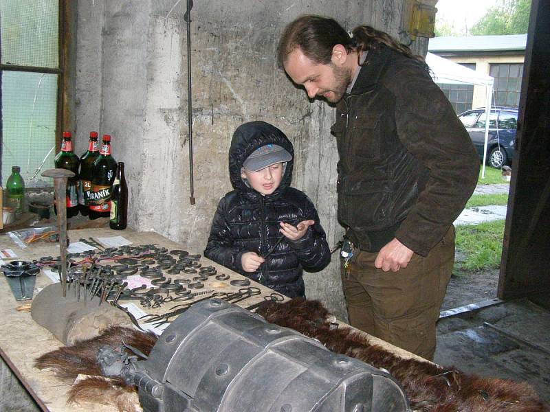 Letošní Muzejní noc v Hornickém skanzenu Mayrau ve Vinařicích.