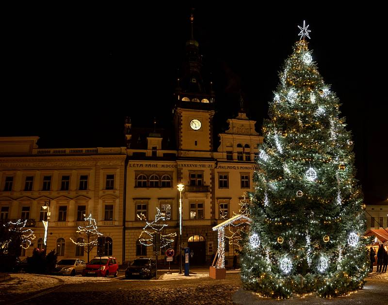 Vánoční strom ve městě Kladno.