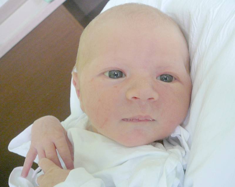 Jiří Libus, Louny. Narodil se 18. ledna 2014. Váha 3,08 kg, míra 49 cm. Rodiče jsou Jana a Petr Libusovi (porodnice Kladno).