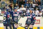 Hokejová extraliga: Kladno (v modrém) poprvé v sezoně porazilo Vítkovice, v prodloužení je udolalo 4:3. Adam Kubík slaví