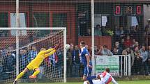 Třetiligový Slovan Velvary přivítal v rámci MOL Cupu mistrovskou Slavii Praha.