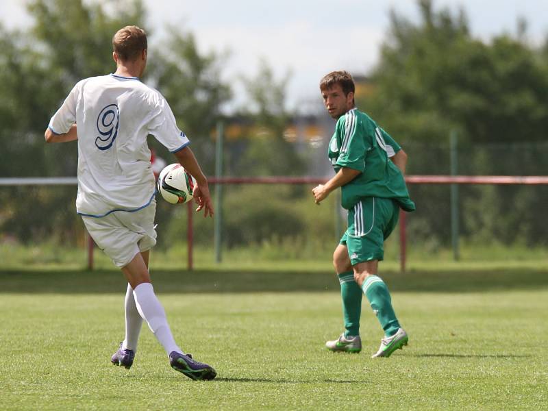 Sokol Hostouň - Aritma Praha 4:1, příprava 30. 7. 2016 (hřiště Dobrovíz)