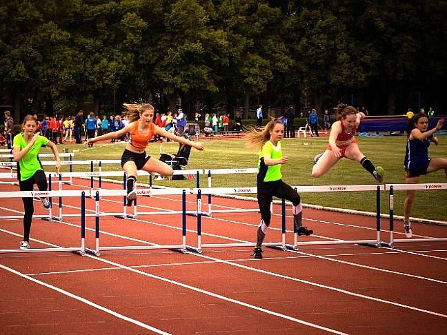 Do projektu Českého atletického svazu „Pohybová gramotnost - Atletika pro děti a Atletika pro celou rodinu“ se úspěšně zapojil se svojí přípravkou a atletickou školkou sportovní klub LS Kladno.