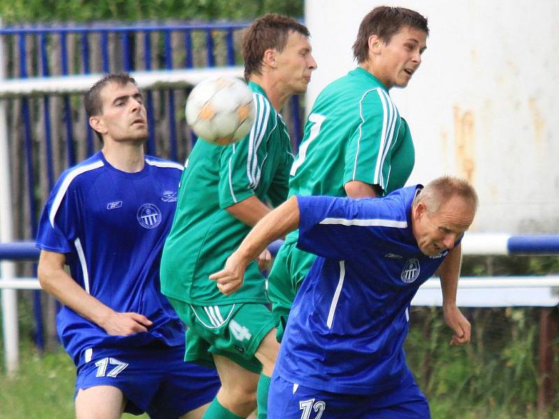 Čechie Velká Dobrá - Tatran Rakovník, přípravné utkání,  hráno 17.7.2010