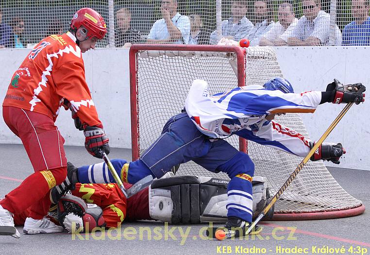 KEB Kladno - Hradec Králové 4:3 pp (1:1, 0:2, 2:0 - 1:0), 1. finále extraligy hokejbalu 2008/9, hráno 9.5.2009