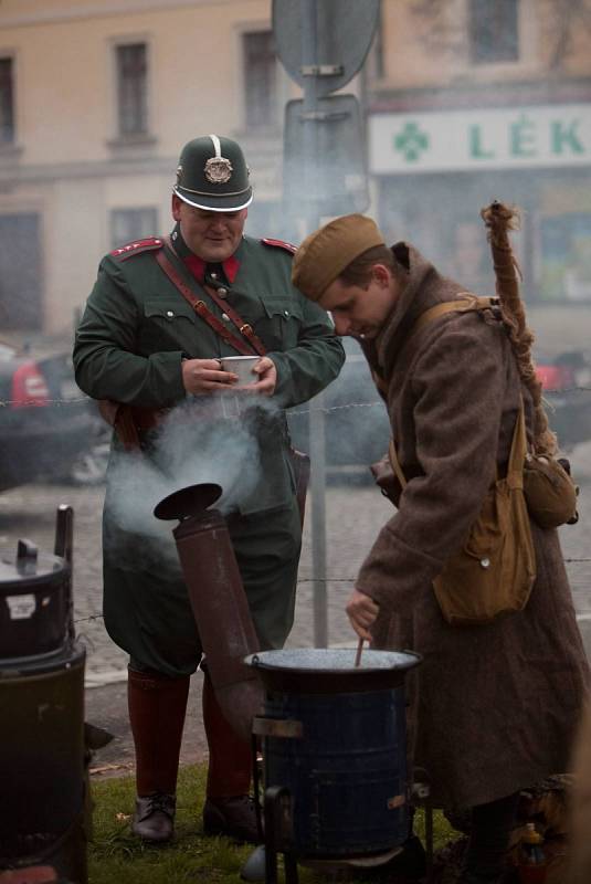 Setkání klubů vojenské historie ve Slaném.