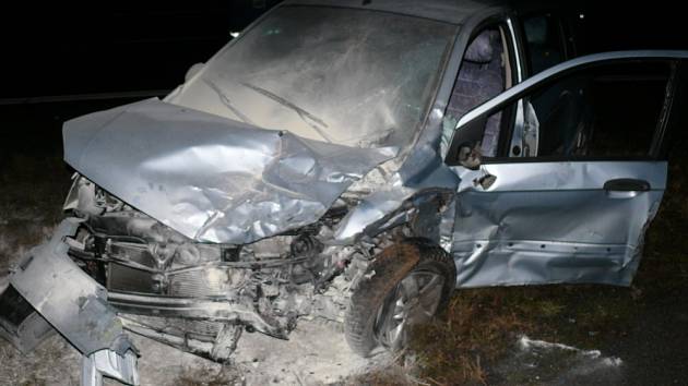 Dva řidiči byli po nehodě převezeni do nemocnic v Praze a Kladně. Třetí byl v pořádku, ale kontrolní dechová zkouška u něj prokázala pití alkoholu před jízdou.