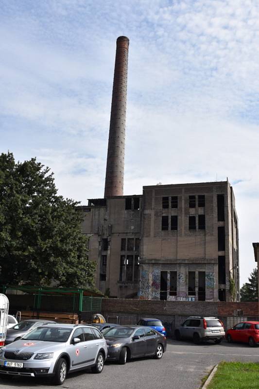Elektrárna na Šelerce. Poslední snímky ze září 2022 i s komínem. Likvidace původních budov.