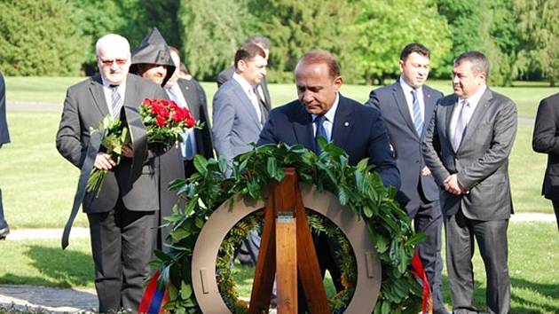 Památník Lidice navštívil premiér Arménie Hovik Abrahamyan