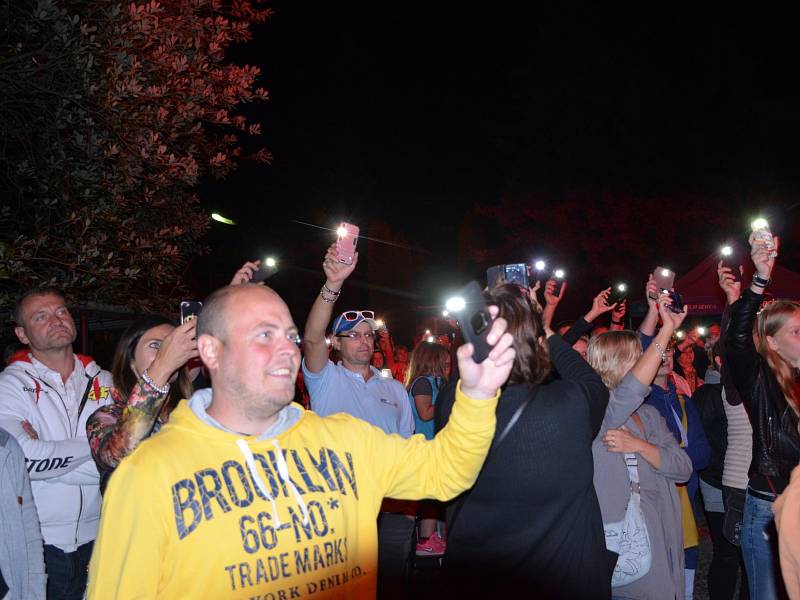 Koncert Olgy Lounové na vinařické Mayrovce.