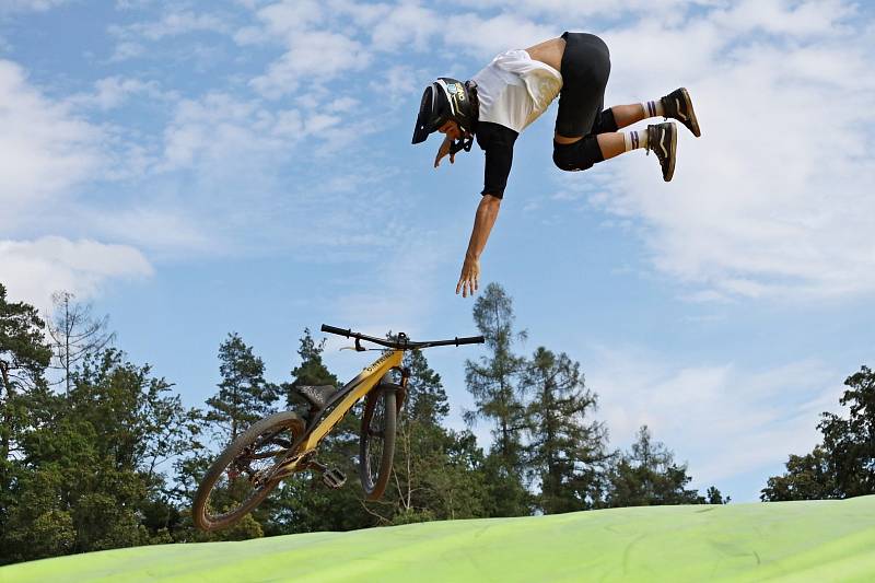 Netopýr BIKE FEST 2022 / Nouzov Poteplí 3. 9. 2022