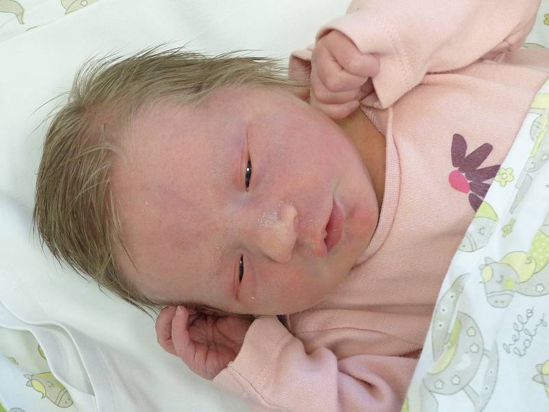 Valerie Saláková se narodila 3. února 2021 v kolínské porodnici, vážila 3590 g a měřila 50 cm. V Miskovicích se z ní těší sestřičky Eliška (11), Štěpánka (3) a rodiče Klára a Josef.