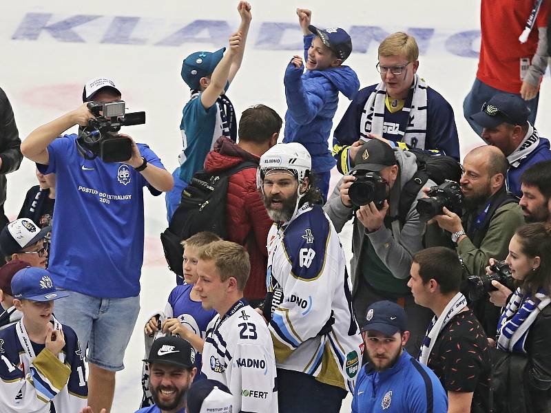 Utkání se neslo v duchu oslav postupu Rytířů do extraligy... //  Rytíři Kladno – Piráti Chomutov 1:2 pp, Chance liga, 21. 4. 2019