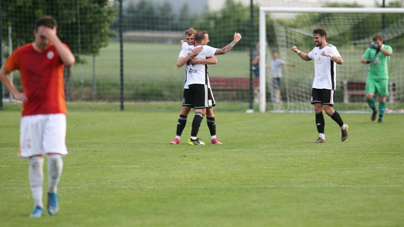 SK Hřebeč - Spartak Průhonice 2:0, finále Poháru SKFS, 8. 6. 2022