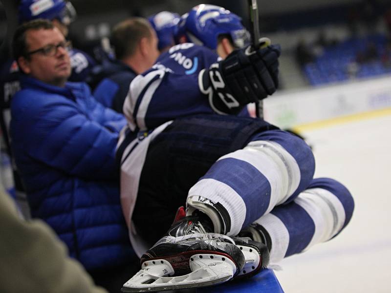 Rytíři přejeli Benátky, diváci se dočkali hokejové radosti // Rytíři Kladno – HC Benátky 7:2, WSM liga LH, 10. 10  2015