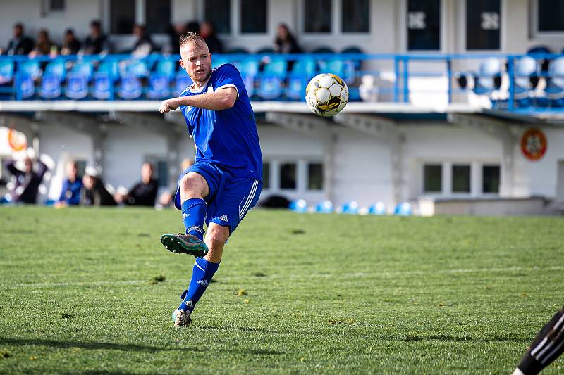 V divizním derby mezi Kladnem a Slaným se body dělily po remíze 2:2.