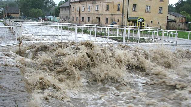 Právě do postiženého Děčíná poputuje část humanitární sbírky