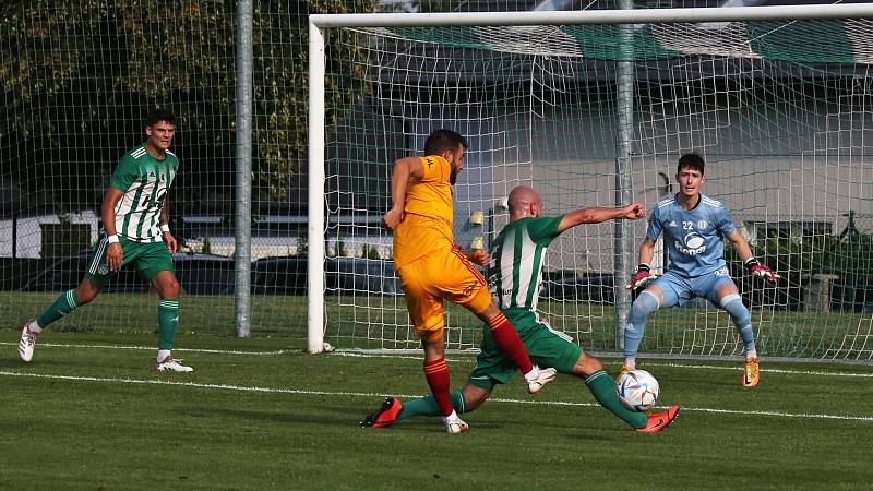 Sokol Hostouň - FK DUKLA Praha 0:3 (0:1), 1. kolo 24. 8. 2022