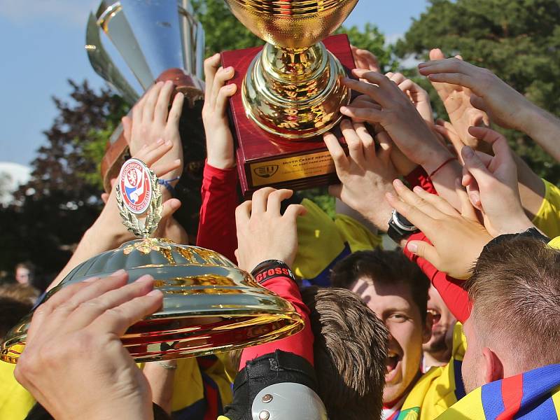 Alpiq Kladno – Kert Praha 0:2  , Kladno 18. 5. 2019, finále Extraligy hokejbalu 2018-9 , Kert vyhrál i třetí zápas a slaví titul.