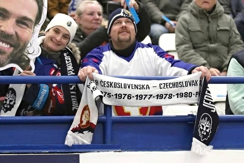 Kladno v retro dresech se znakem Poldi hostilo Plzeň.