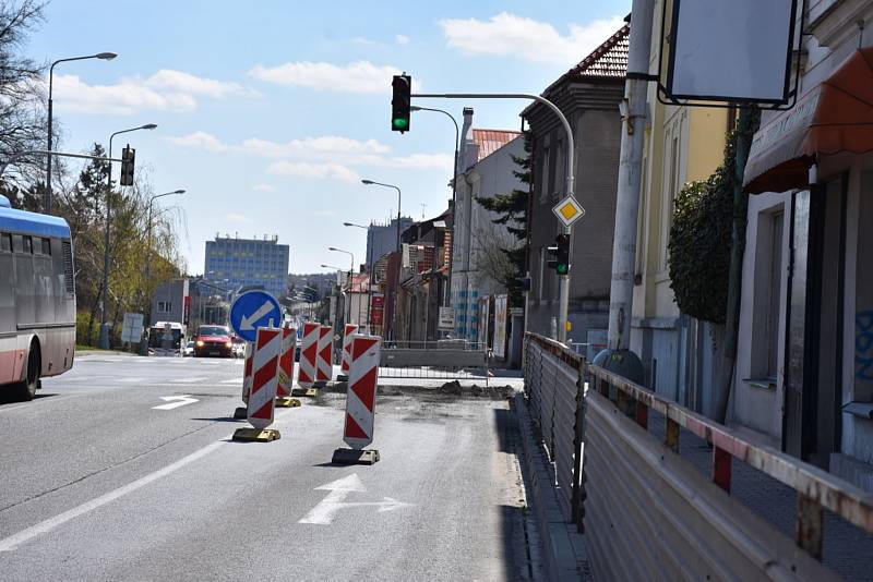 Oprava v Kleinerově ulici v úsecích křižovatek s ulicemi Vašatova a E. Beneše.