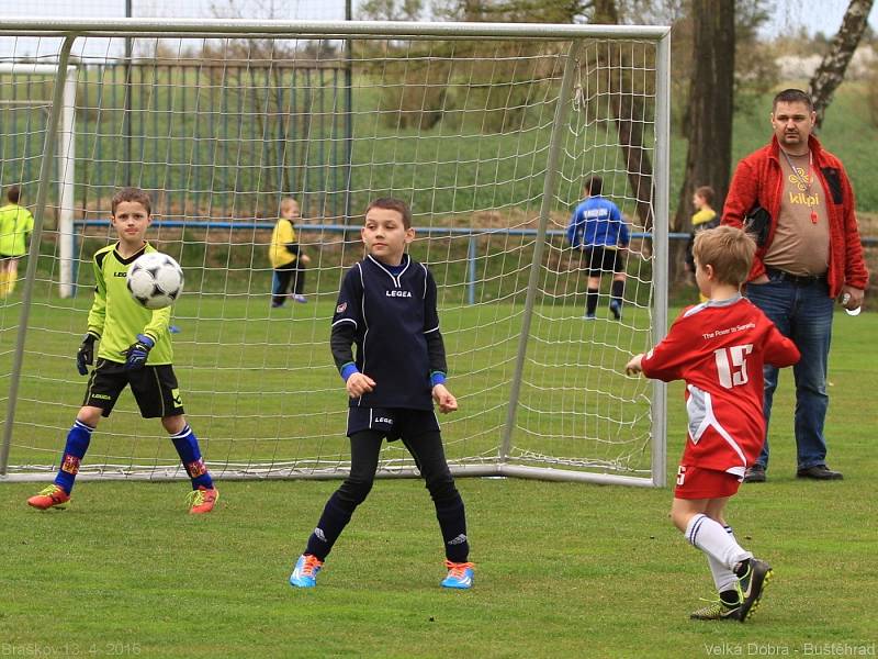 V Braškově proběhlo 13. 4. 2016 klání týmů mladších přípravek Braškova, Velké Dobré a Buštěhradu. Nejvíce se dařilo "Doberským", vyhráli obě utkání. Bojovali však všichni a o to jde.