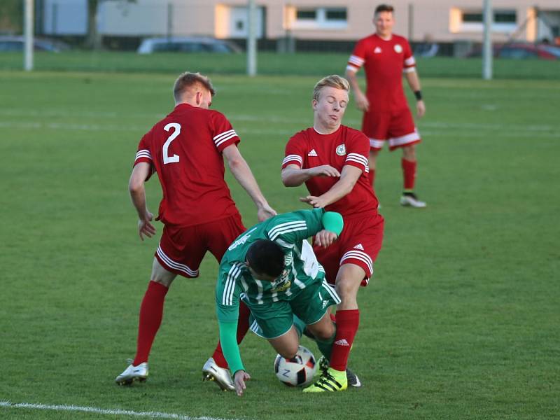 Sokol Hostouň - Meteor Praha 2:1 (1:1), Divize sk. B, 16.10. 2016