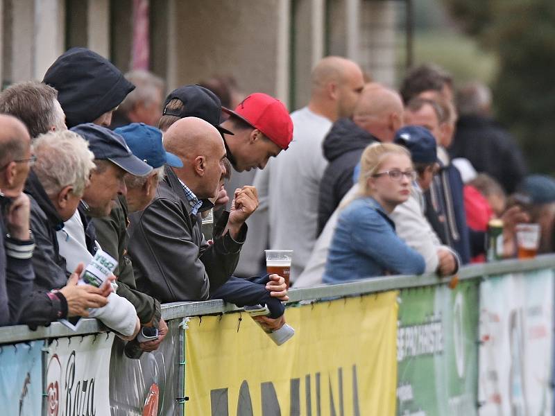 Sokol Hostouň - FK Ostrov 7:1 (2:0), Divize B, 23. 9. 2018