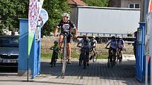 Již podeváté projíždí peloton cyklistické akce Na kole dětem, která pomůže onkologicky nemocných dětí, naší republikou.