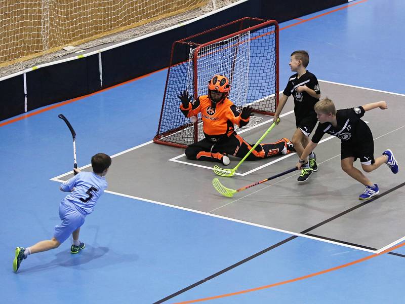 Tygři remizovali s Nosorožci 1:1, parádní podívaná!  / Školní florbalová liga Kladno, 3. kolo, 6. ročník/ Školní florbalová liga Kladno, 3. kolo, 6. ročník