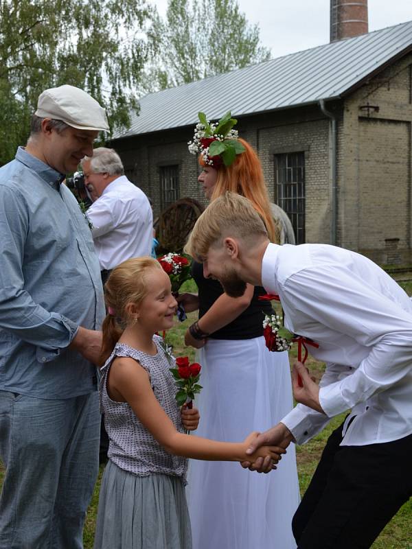 Hornický skanzen dolu Mayrau ve Vinařicích hostit vůbec první svatební obřad ve své historii.