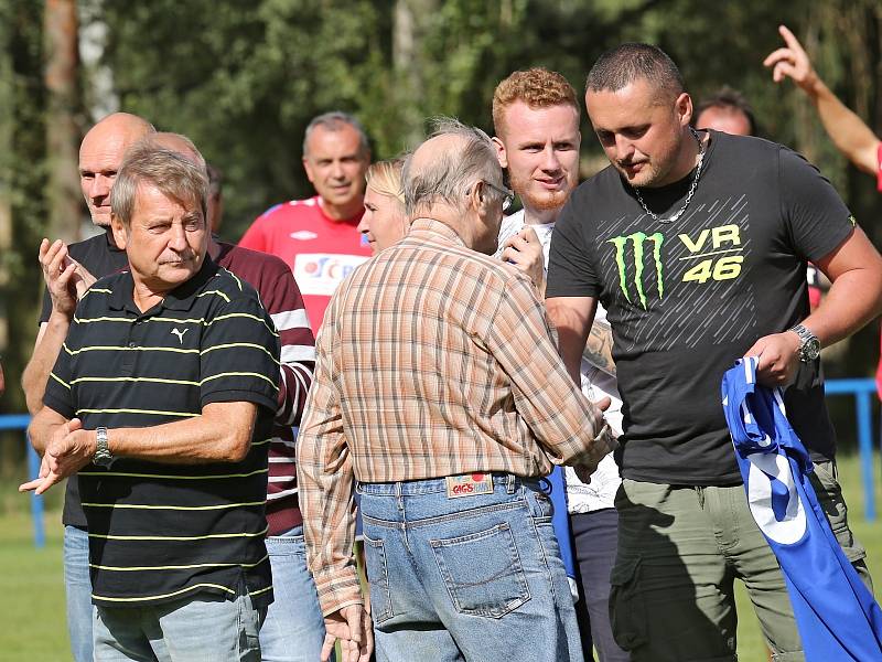 SK Braškov - Internacionálové ČR 3:2. Oslavy 90 let fotbalu na Braškově 