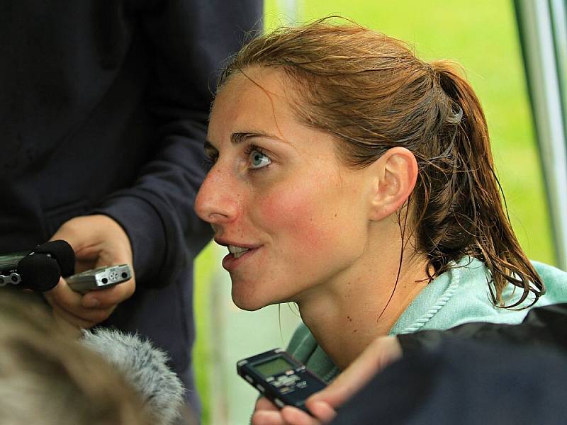 Eliška Klučinová vyhrála na mítinku v Kladně sedmiboj v českém rekordu 6283 bodů. Čtyřiadvacetiletá atletka vylepšila národní maximum o 15 bodů a kvalifikovala se na olympijské hry jako letos vůbec první Kladeňačka