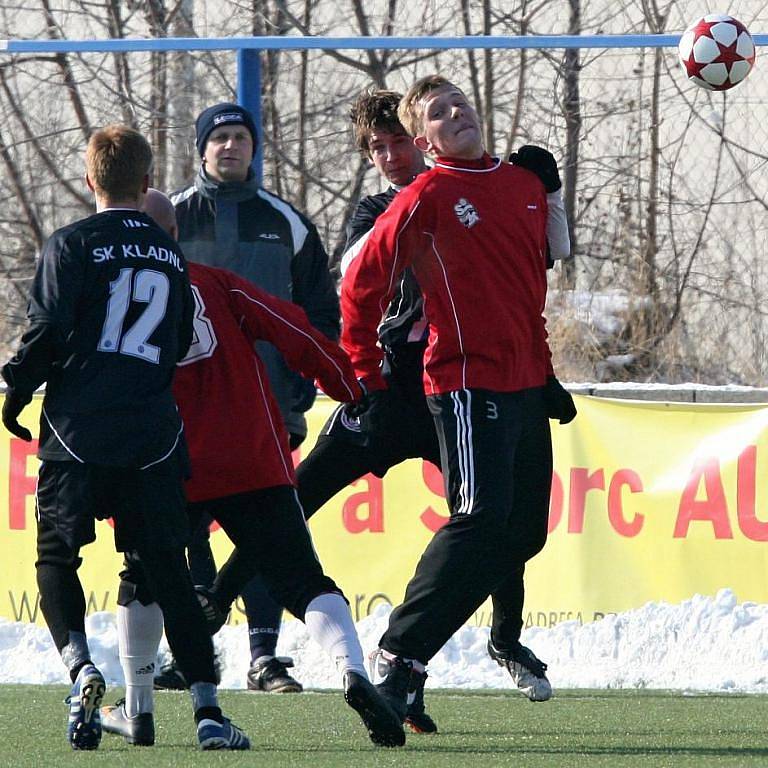 Žižkov porazil Kladno (v černém) 4:1.