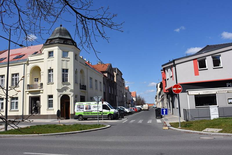 Oprava v Kleinerově ulici v úsecích křižovatek s ulicemi Vašatova a E. Beneše.