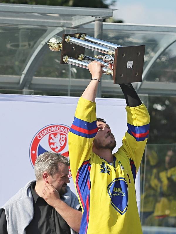 Alpiq Kladno – Kert Praha 0:2  , Kladno 18. 5. 2019, finále Extraligy hokejbalu 2018-9 , Kert vyhrál i třetí zápas a slaví titul.