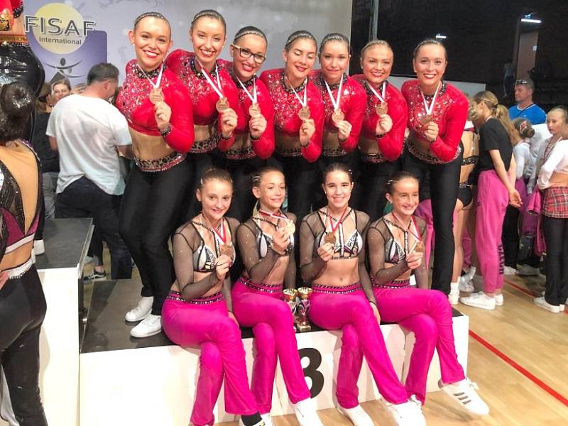 Kladenské aerobičky na ME v polském Krakowě. Bronz pro Dancers Kladno