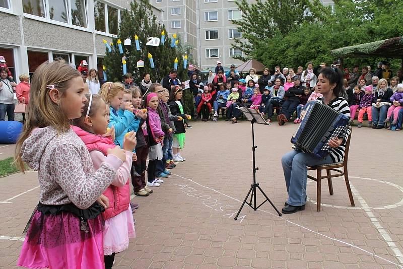 Oslavy 20. let MŠ v ulici Cyrila Boudy ve Slaném