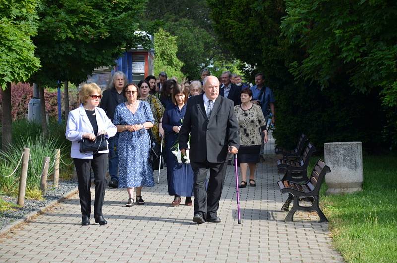 Pieta za lidické matky a děti se uskutečnila v kladenském gymnáziu.