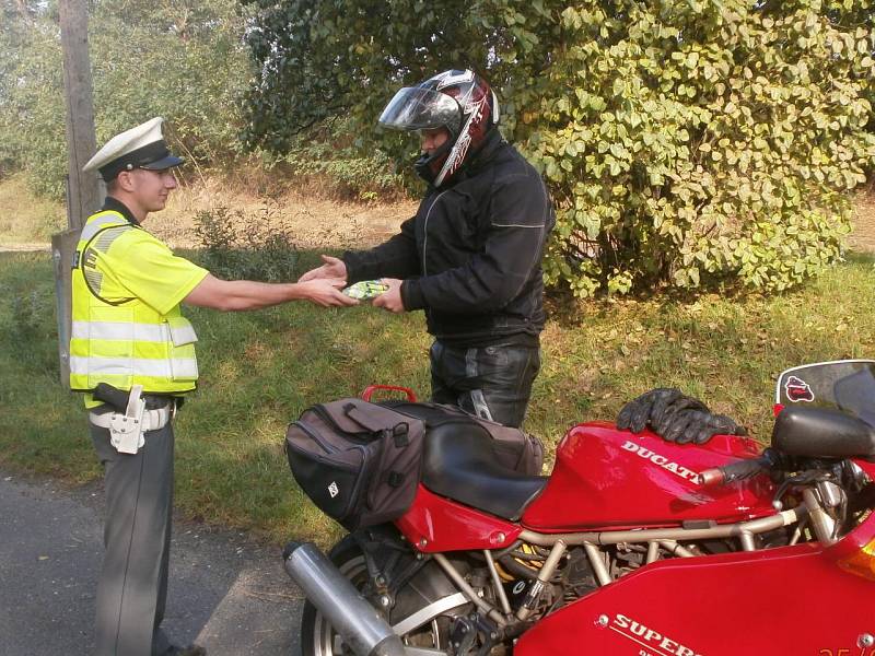 Policisté při prevebntivní akci kontrolovali především motorkáře, ale nejen je.