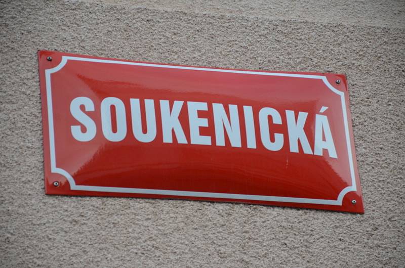 1. zastavení – Soukenická ulice č.p. 96. V tomto domě se narodil Jaroslav Vrchlický.