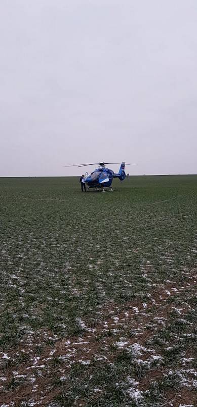 U Pcher na Kladensku havarovalo osobní auto.