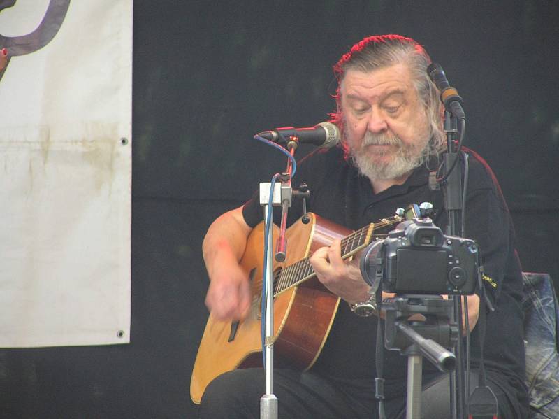 Charitativní country festival Valdecký háj se konal v sobotu v Braškově.